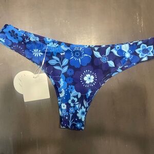 Kulani Breeze Cheeky